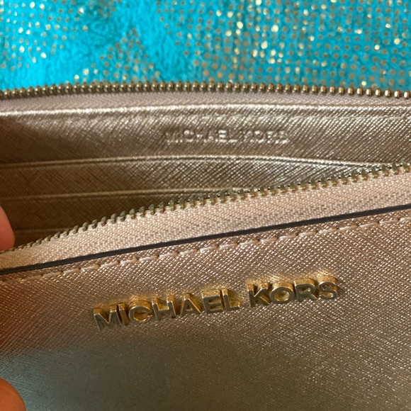 Wallet - Picture 2 of 3